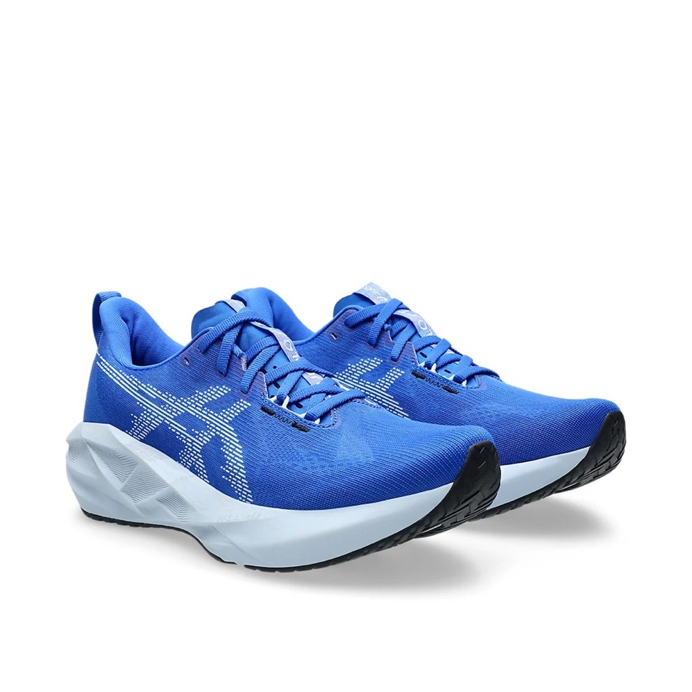 ASICS Novablast 5